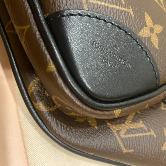 LOUIS VUITTON Monogram Macassar Christopher - Picture 6 of 11